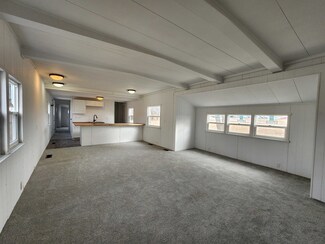 2408 25th St Unit 14, Spirit Lake, IA 51360