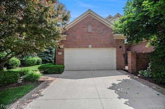 171 Harrington Dr Unit 5, Troy, MI 48098