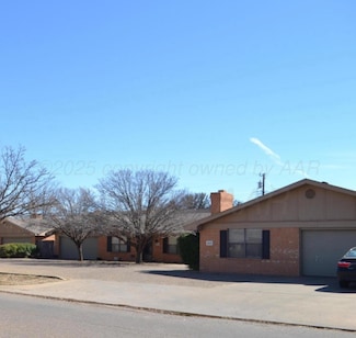 4401 W 2nd St, Plainview, TX 79072