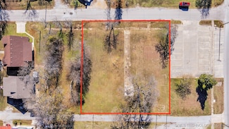 1112 W Muskogee Ave, Sulphur, OK 73086