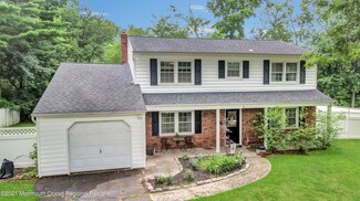 5 Lakeside Place, Port Monmouth, NJ 07758