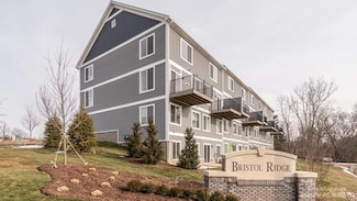 2719 Bristol Ridge Dr, Ann Arbor, MI 48105