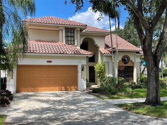 2960 E Budd Dr, Hollywood, FL 33026
