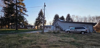 3095 N Coffee Pot Rd, Austin, IN 47102