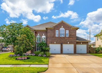 12505 Pepper Creek Ln, Pearland, TX 77584