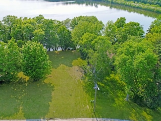 3504 Pawnee Dr SE, Alexandria, MN 56308