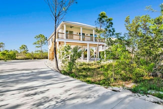 6827 Lakeshore Dr, Gulf Shores, AL 36542