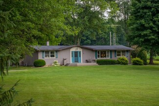 20002 Mason St, Cassopolis, MI 49031