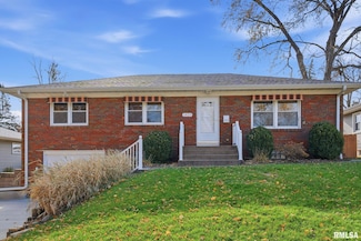 2429 E Central Park Ave, Davenport, IA 52803