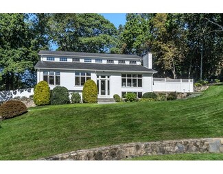 50 Maugus Hill Rd, Wellesley Hills, MA 02481