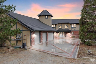 24050 Jacaranda Dr, Tehachapi, CA 93561