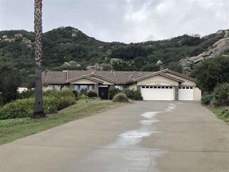 3152 Duck Pond Ln, Ramona, CA 92065