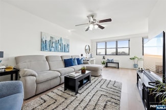 1225 Kennedy Blvd Unit 304, Bayonne, NJ 07002