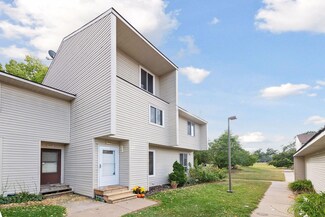 5709 80th Ave N, Brooklyn Park, MN 55443