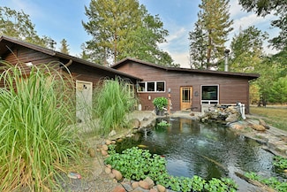 1844 Draper Valley Rd, Selma, OR 97538