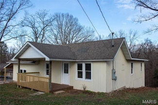 386 Birds Nest Rd, Steelville, MO 65565