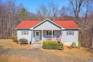 419 Leathers Ln, Etlan, VA 22719