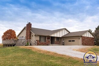 15519 134th Rd, Hoyt, KS 66440