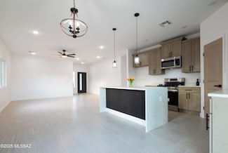 1686 Circulo Bahia, Rio Rico, AZ 85648