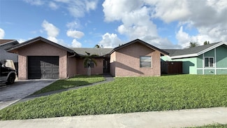 8205 SW 12th St, North Lauderdale, FL 33068