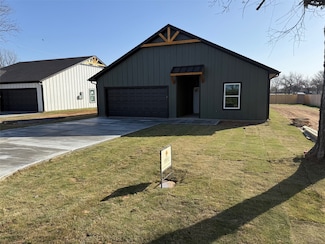 307 Pecan Ln, Tolar, TX 76476