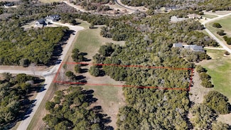 8329 Caprington Ct, Cleburne, TX 76033