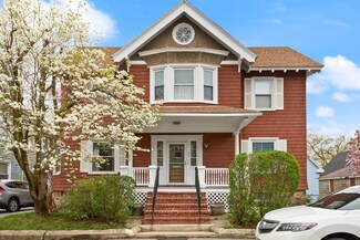 21 Cypress St, Lawrence, MA 01841