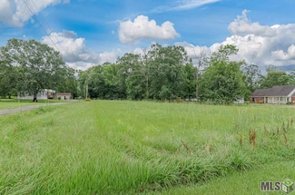 10451 John Savoy Rd, Saint Amant, LA 70774