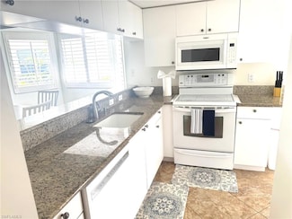 4907 Europa Dr, Naples, FL 34105