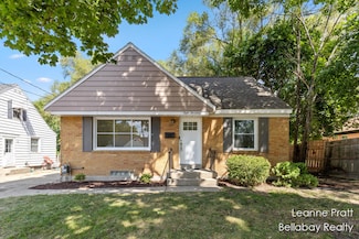 817 Blanchard St SW, Wyoming, MI 49509