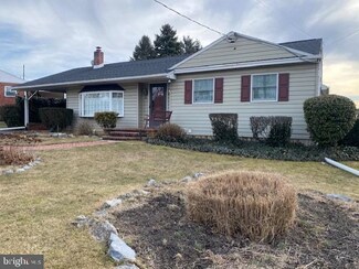 6006 William Dr, Mechanicsburg, PA 17050