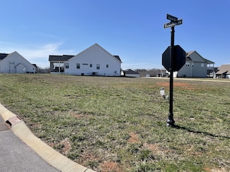 1 Campfire Ct, Winchester, TN 37398