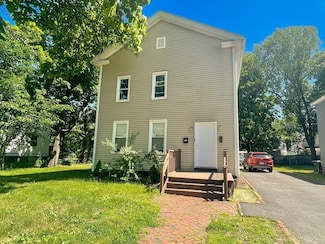 63 King St, Springfield, MA 01109