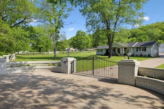 6991 Old Hickory Blvd, Whites Creek, TN 37189