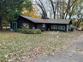 1400 Olde Saw Mill Rd, Baraboo, WI 53913