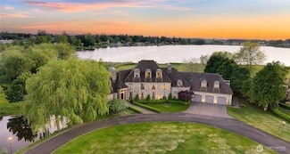7245 Barbers Grove Ln, Lynden, WA 98264