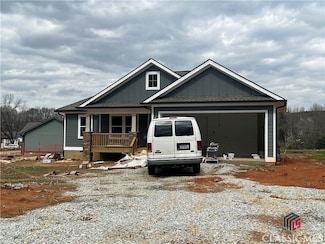 12 Laurel Ave, Comer, GA 30629