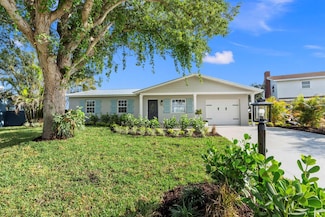 2337 NE 16th Ct, Jensen Beach, FL 34957