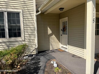 115 Monmouth Way, Clifton Park, NY 12065