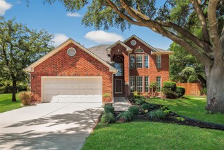 2015 Forest Park Dr, Arlington, TX 76001