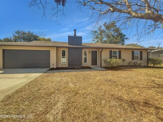 1170 Broken Arrow Dr S, Orange Park, FL 32065
