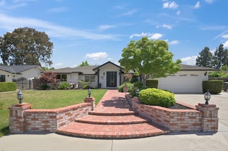 12057 Country Squire Ln, Saratoga, CA 95070