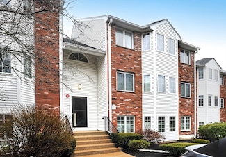 122 Tall Oaks Dr Unit F, South Weymouth, MA 02190