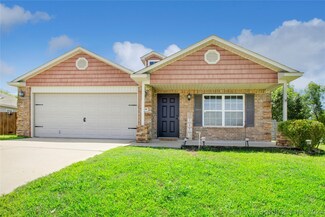 9846 E Swan Dr, Claremore, OK 74019