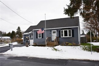 212 E Dauenhauer St, East Syracuse, NY 13057