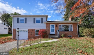 10 Circle Dr, York, PA 17402