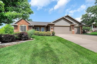 2809 N Rough Creek Rd, Derby, KS 67037