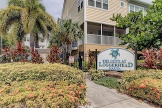 6008 Anchorage Way S, Saint Petersburg, FL 33712