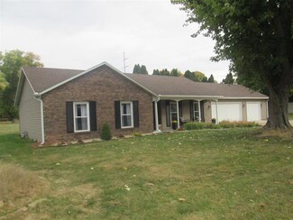 2270 W Winslow Dr, Crawfordsville, IN 47933