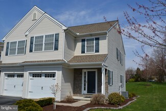 56 Bradford Dr Unit 46, Leola, PA 17540